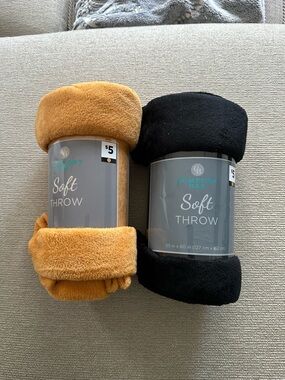 Comfort Bay Soft Throw Blanket - Black and Mustard Gold